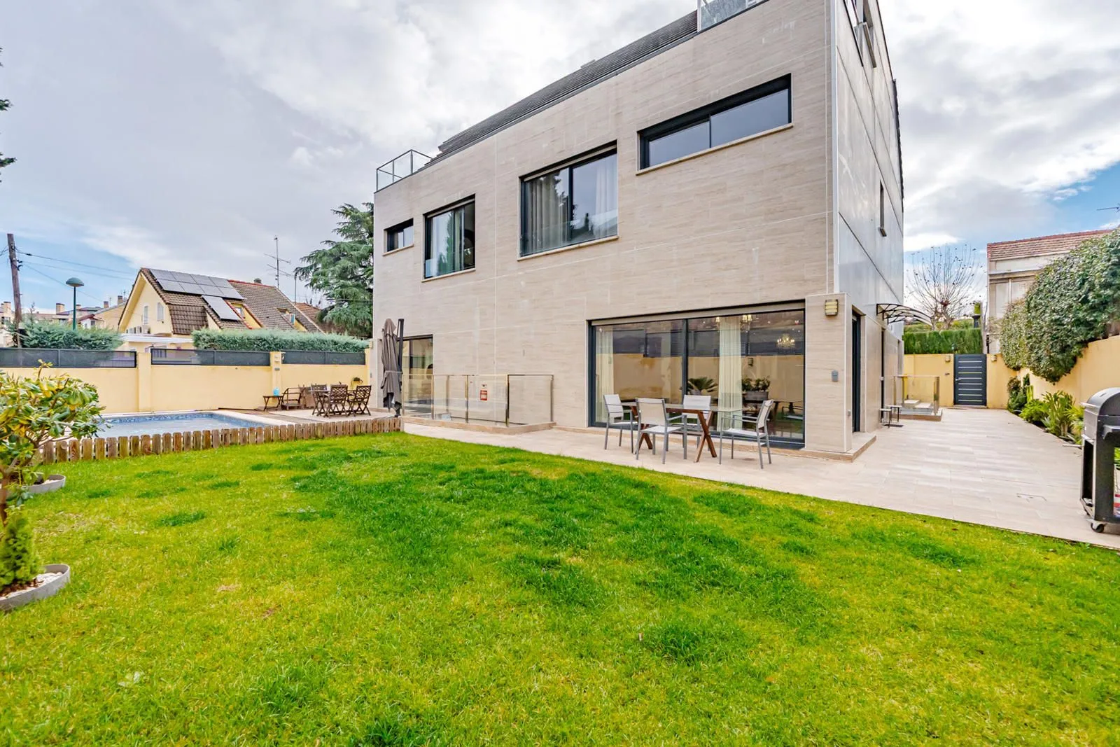 Chalet pareado en Pozuelo de Alarcón